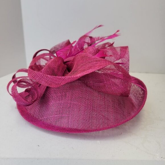 Magenta Purple Disc Fascinator with Upturned Brims Loops Bows and Feathers - Picture 9 of 12